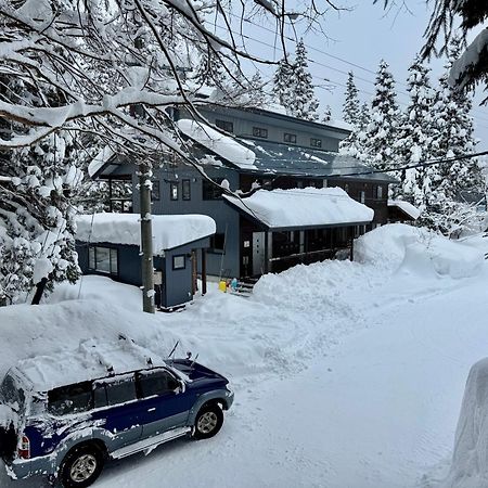 Bears Den Mountain Lodge Hakuba Zewnętrze zdjęcie